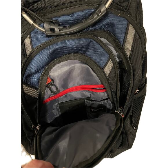 Swiss Gear Ibex 17 inch Scansmart Backpack - Picture 3 of 6
